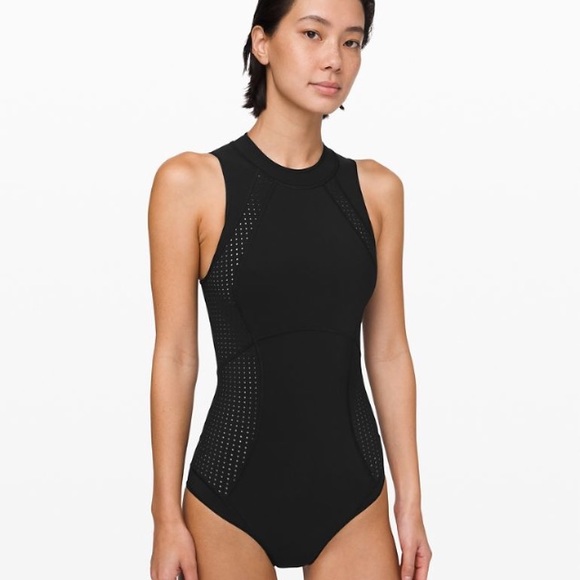 Lululemon Swell Seeker Paddle Suit Black sz 8 NWT